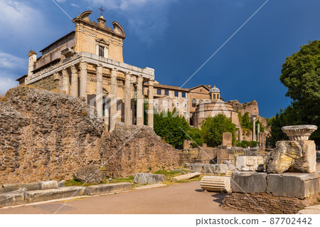Ancient Roman Forum In City Of Rome 87702442