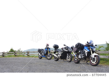3 bikes touring 87704445