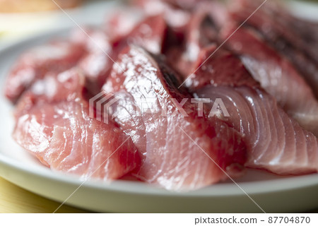 Delicious yellowtail hot pot dish Delicious yellowtail hot pot dish 87704870