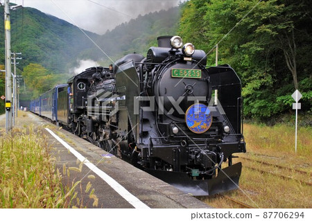 釜石線陸中大橋站到達的SL Ginga 2021年秋季 釜石線陸中大橋站到達的SL Ginga 2021年秋季 87706294