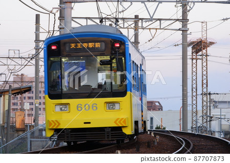 大阪阪海電車上町線的車輛運行 大阪阪海電車上町線的車輛運行 87707873