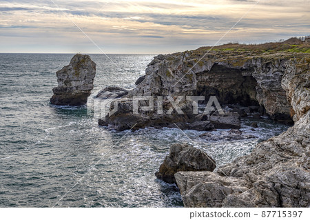 scenic raw nature  87715397