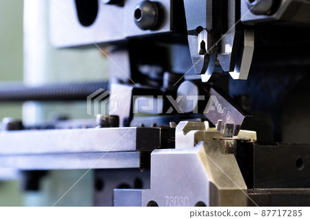 Close-up material for presses and crimping machines 87717285