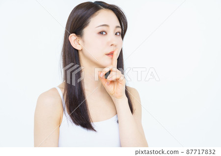 悄悄地秘密 87717832