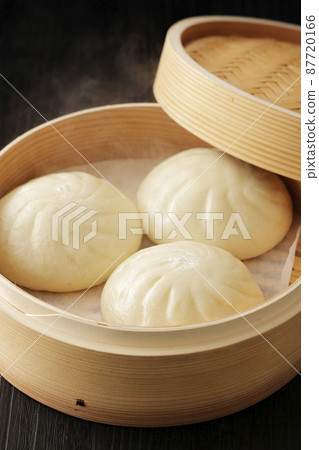 用竹蒸籠蒸的熱肉包 87720166