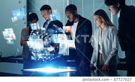 People who see 3D images Visual content People who see 3D images Visual content 87727027