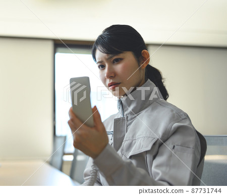 Business scene 87731744