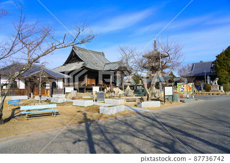 [Chugoku 33 Kannon Sacred Ground] No. 2 Precincts of Yokeiji Temple on a sunny winter day 2 Setouchi City, Okayama Prefecture 87736742