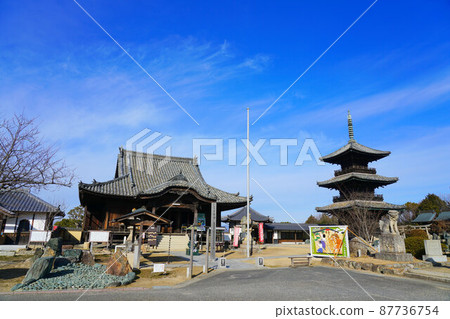 [Chugoku 33 Kannon Sacred Ground] No. 2 Precincts of Yokeiji Temple on a sunny winter day 8 Setouchi City, Okayama Prefecture 87736754