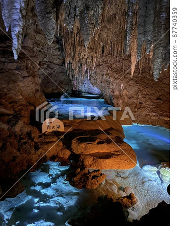 Okinawa limestone cave in summer Okinawa limestone cave in summer 87740359