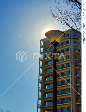 Pollen corona, streetlights and condominiums Pollen corona, streetlights and condominiums 87740684
