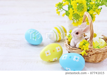 Easter eggs and rabbits 87741015