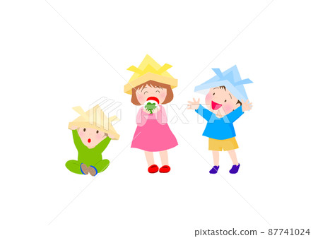 孩子們戴著摺紙頭盔 孩子們戴著摺紙頭盔 87741024