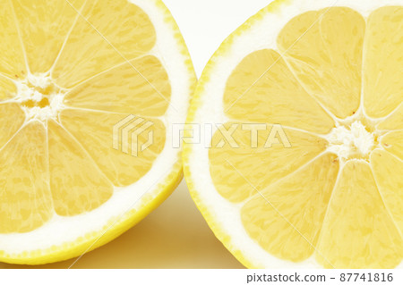 日向夏天 87741816