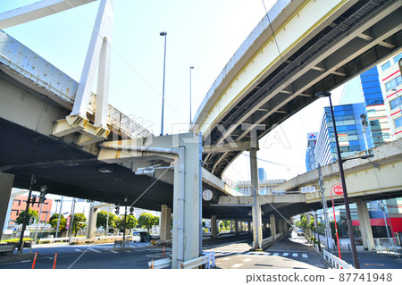 Overlooking the Hamazakibashi intersection / Shibaura area (Minato-ku, Tokyo) [2022.2] 87741948
