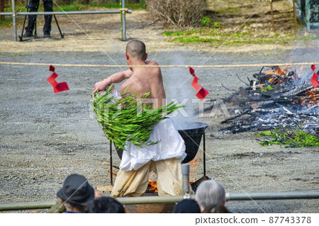 東京高尾山藥王院火行祭 東京高尾山藥王院火行祭 87743378