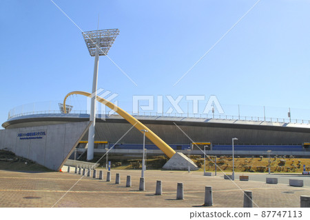 大阪市信用金庫體育場 / 大阪府大阪市木花區北國綠地 2 大阪市信用金庫體育場 / 大阪府大阪市木花區北國綠地 2 87747113