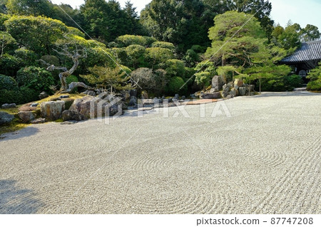京都市左京區南禪寺福知町康知院 87747208