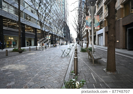 Early spring Marunouchi Corona A pedestrian paradise in the Marunouchi area with few streets Early spring Marunouchi Corona A pedestrian paradise in the Marunouchi area with few streets 87748707