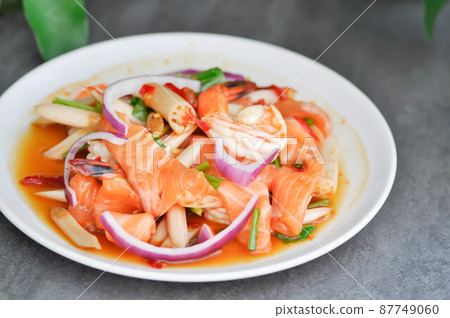 salmon and shrimp salad , spicy salad or spicy seafood salad. 87749060