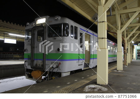 根室本線 Kiha 40 型(新德⇔釧路) 根室本線 Kiha 40 型(新德⇔釧路) 87751066
