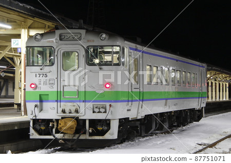 根室本線 Kiha 40 型（新德⇔釧路） 87751071
