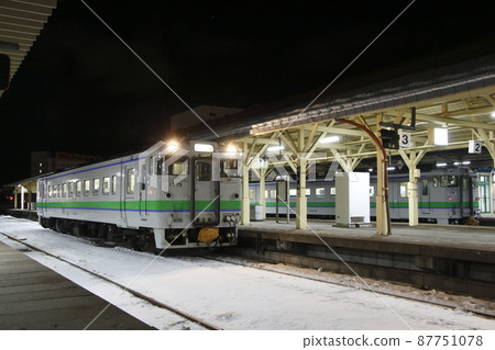 根室本線 Kiha 40 型(新德⇔釧路) 根室本線 Kiha 40 型(新德⇔釧路) 87751078