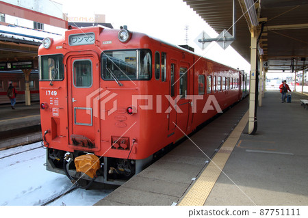 根室本線 Kiha 40 系列（首都圈顏色：新德⇔釧路） 87751111