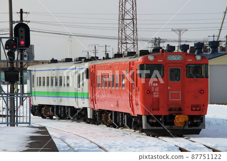 Nemuro Main Line Kiha 40 series (Metropolitan area color: Shintoku ⇔ Kushiro) 87751122