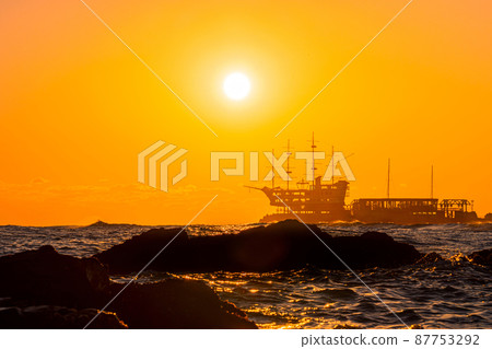 Jung Dong-jin 87753292