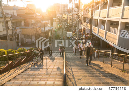 《東京》黃昏的谷中銀座· Yuyake Dandan 87754258