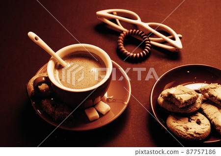 Coffee break during working day, creative people, advertising business concept 87757186