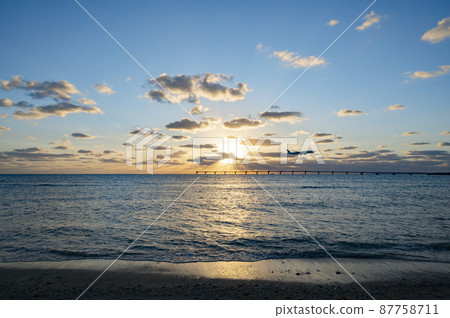 Sunset seen from Senagajima, Okinawa 87758711