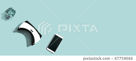 Virtual reality headset with a smart phone Virtual reality headset with a smart phone 87759088