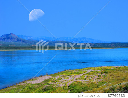 Roosevelt Lake and Moon 87760383