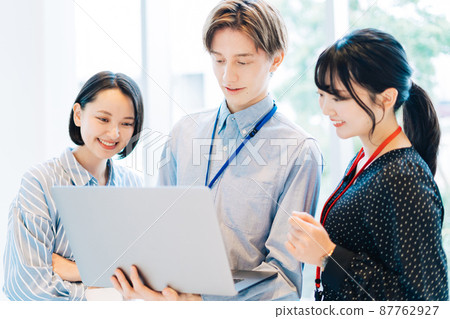 男女商務場景 87762927