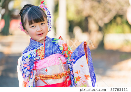 7-year-old Shichigosan 87763111