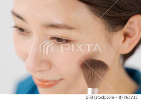 30多歲女性的美麗 87763733