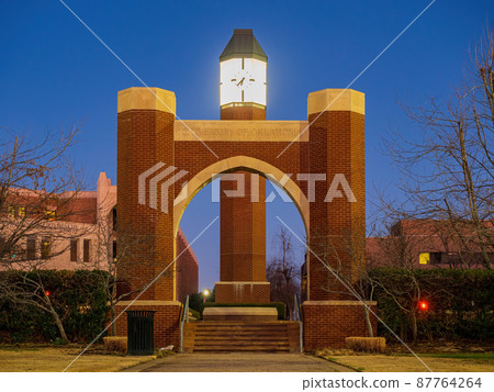 Sunset view of the campus of University of Oklahoma Health Science Campus Sunset view of the campus of University of Oklahoma Health Science Campus 87764264