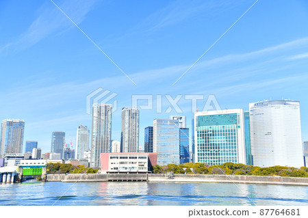 Hamarikyu Gardens, overlooking the Shiodome area (Minato-ku, Tokyo) [2022.2] 87764681