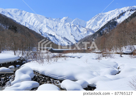 北阿爾卑斯山的牛立山山脈 北阿爾卑斯山的牛立山山脈 87765127