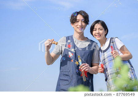 可用於招聘托兒所教師和看護人的圖片 87769549