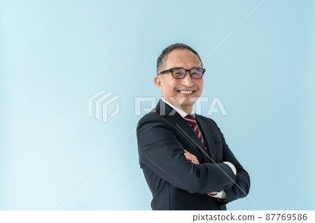 Businessman senior portrait Businessman senior portrait 87769586