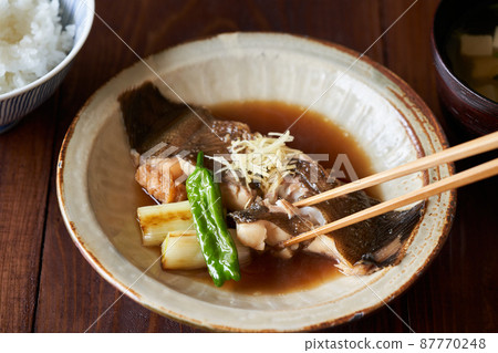 Boiled red flounder 87770248