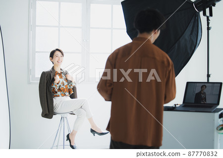 攝影師拍攝 87770832
