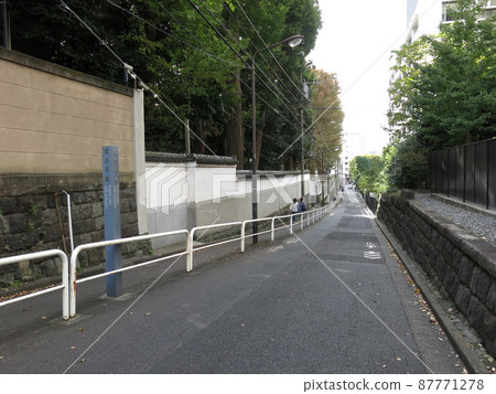 千代田區富士見二丁目和九段北三丁目之間的富士見坂 千代田區富士見二丁目和九段北三丁目之間的富士見坂 87771278