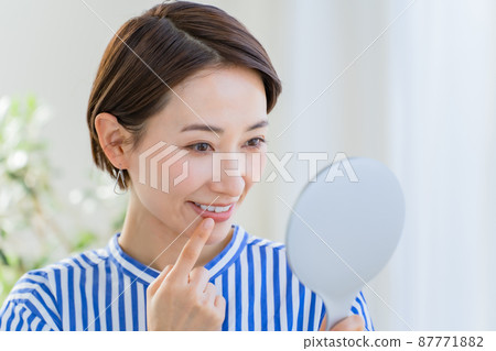 Dental Whitening Teeth Female Dental Whitening Teeth Female 87771882