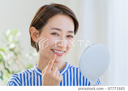 牙齒美白牙齒女性 87771885