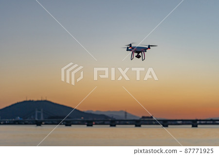 Dusk drone Dusk drone 87771925
