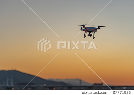 Dusk drone Dusk drone 87771926